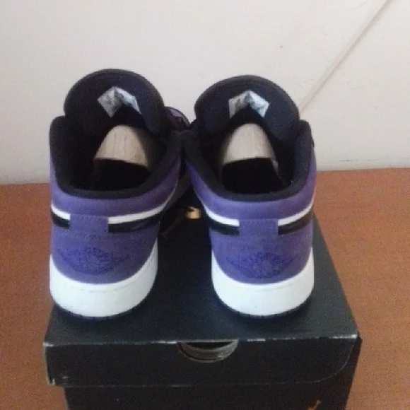 Black and Purple Low Air Jordan 1 - Picture 2 of 5